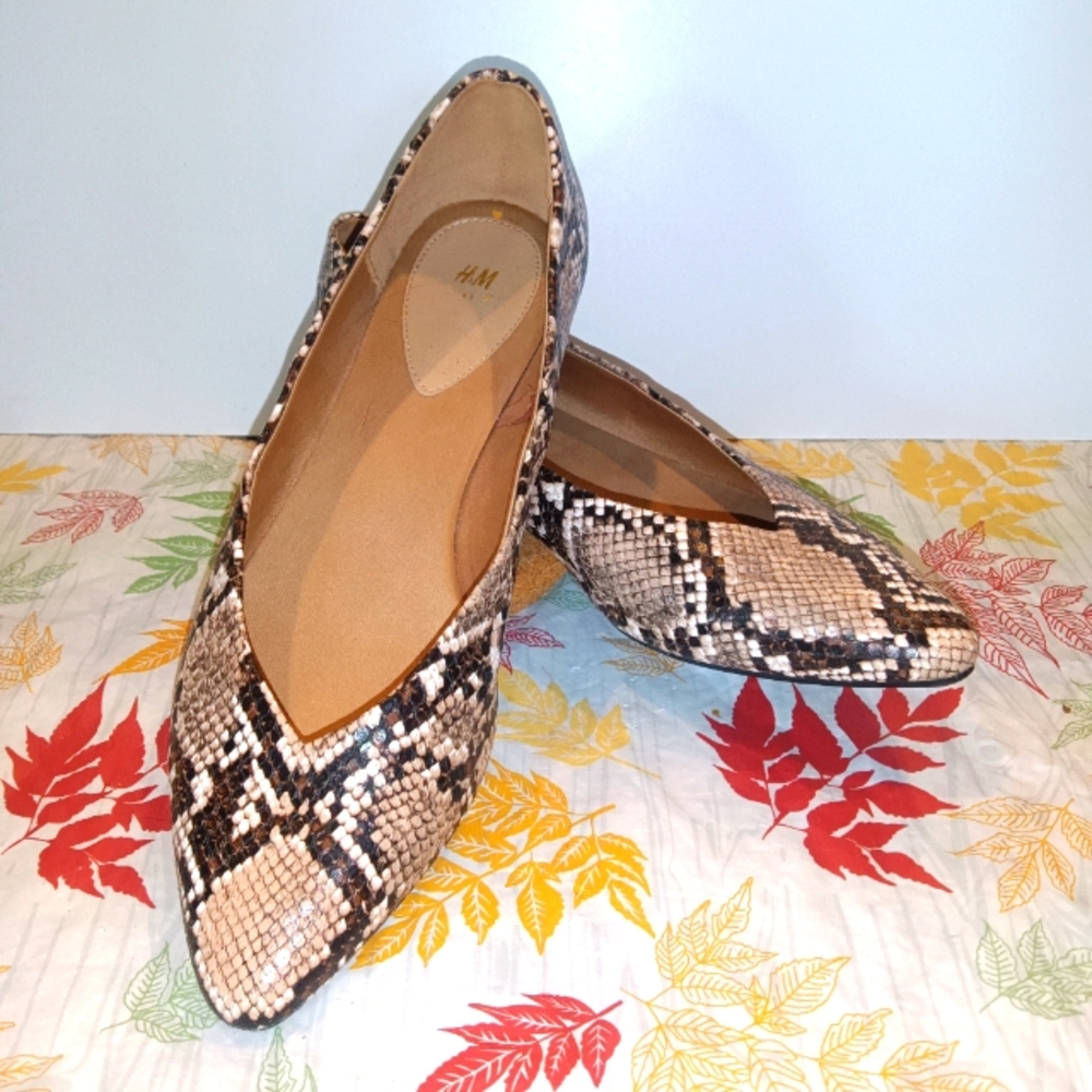 H&M Faux Snake Animal Print Flats